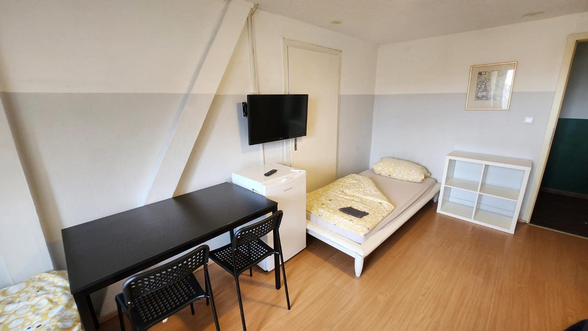 Moderne Studio Apartments Und 120Qm Wohnungen In Oberhausen, Ideal Fuer Geschaeftsreisende Und Monteure Oberhausen  Exterior foto