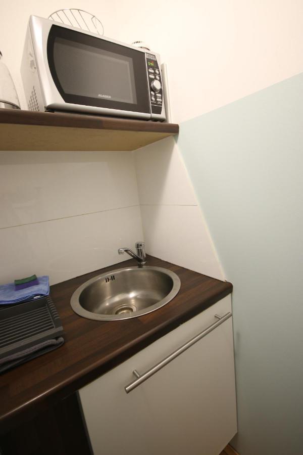 Moderne Studio Apartments Und 120Qm Wohnungen In Oberhausen, Ideal Fuer Geschaeftsreisende Und Monteure Oberhausen  Exterior foto