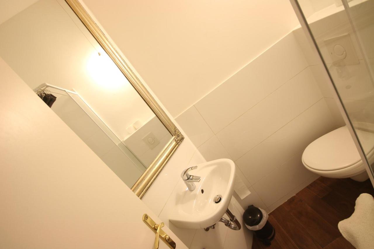 Moderne Studio Apartments Und 120Qm Wohnungen In Oberhausen, Ideal Fuer Geschaeftsreisende Und Monteure Oberhausen  Exterior foto