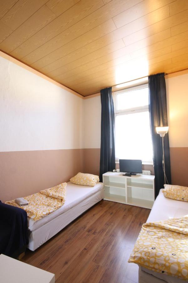 Moderne Studio Apartments Und 120Qm Wohnungen In Oberhausen, Ideal Fuer Geschaeftsreisende Und Monteure Oberhausen  Exterior foto
