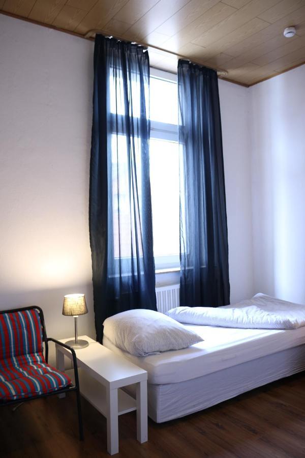 Moderne Studio Apartments Und 120Qm Wohnungen In Oberhausen, Ideal Fuer Geschaeftsreisende Und Monteure Oberhausen  Exterior foto