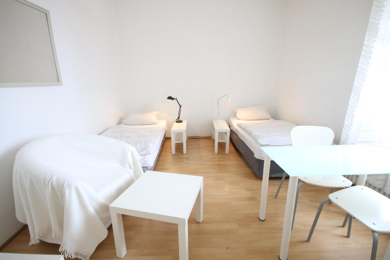 Moderne Studio Apartments Und 120Qm Wohnungen In Oberhausen, Ideal Fuer Geschaeftsreisende Und Monteure Oberhausen  Exterior foto